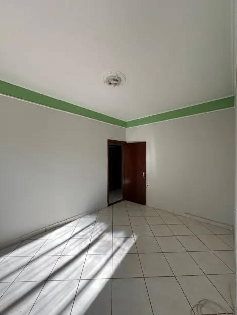 Alugar Apartamento / Padrão em Franca. apenas R$ 150.000,00